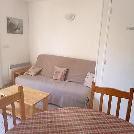 Maison L'olivier カルヴィッソン