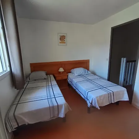 Maison L'olivier בית נופש קאלביסון