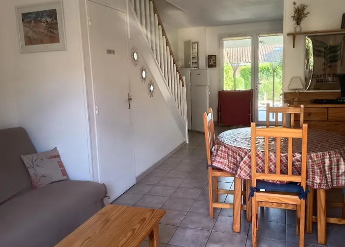 Maison L'olivier Σπίτι διακοπών Calvisson